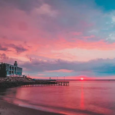 Next To Sea Garden Suitable For 4 Persons *