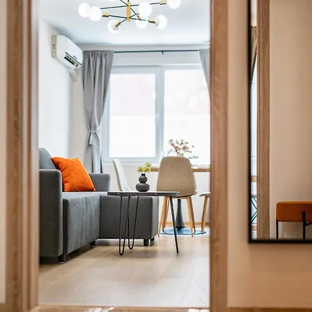 Next To Sea Garden Suitable For 4 Persons Apartment *