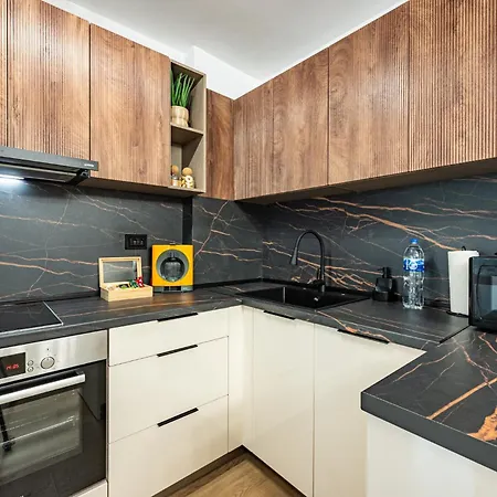 Next To Sea Garden Suitable For 4 Persons Апартаменты Варна