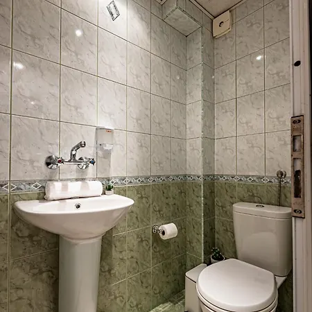 Next To Sea Garden Suitable For 4 Persons Apartament Varna
