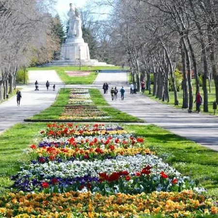 Next To Sea Garden Suitable For 4 Persons * 瓦爾納