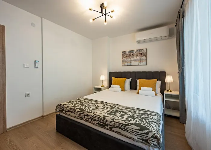 Apartment Next To Sea Garden Suitable For 4 Persons Varna